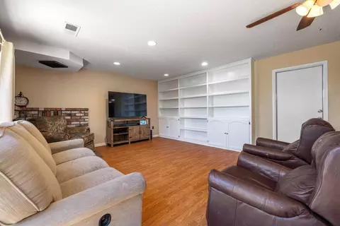 Living - 2004 Aloha Way, Modesto, CA 95350 photo 7 of 7