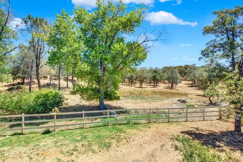 Exterior - 1552 American River Trl, Cool, CA 95614 photo 8 of 21