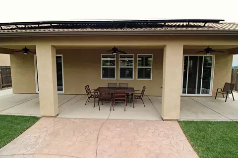 Exterior - 286 Columbus Dr, Manteca, CA 95337 photo 4 of 11