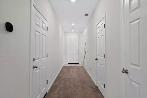 Entry Way - 3209 Auburn Leaf Loop, Folsom, CA 95630 photo 2 of 3