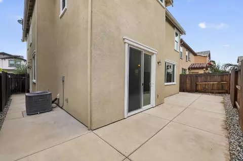 Exterior - 3209 Auburn Leaf Loop, Folsom, CA 95630 photo 3 of 4