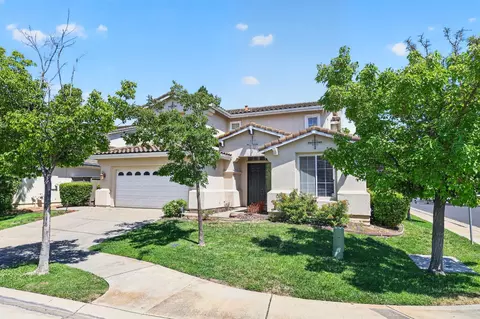 9845 Bobbell Dr, Elk Grove, CA 95757
