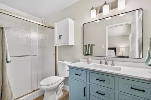 Bath - 6031 Remington Ave, Carmichael, CA 95608 photo 1 of 2