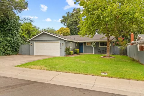 Exterior - 6031 Remington Ave, Carmichael, CA 95608 photo 4 of 6