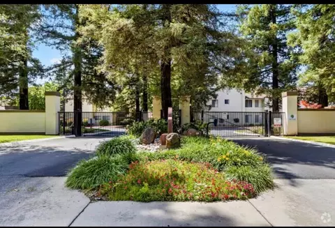 3701 Colonial Dr #41, Modesto, CA 95356 photo 2