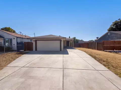 3713 Ripley St, Sacramento, CA 95838