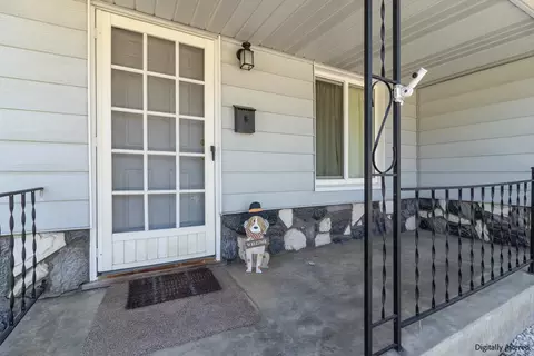 Exterior - 1860 Carol Ave, Merced, CA 95341 photo 3 of 7