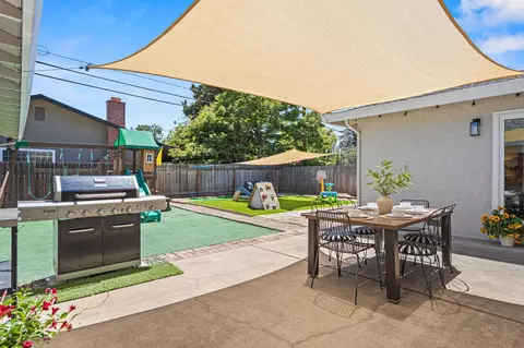 Exterior - 1272 Gary Way, Carmichael, CA 95608 photo 5 of 9