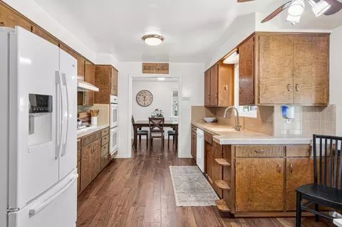 Kitchen - 1272 Gary Way, Carmichael, CA 95608 photo 3 of 4