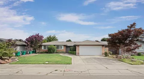 2149 Debbie Ln, Lodi, CA 95242 photo 2