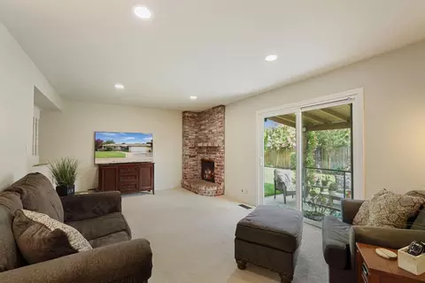 2149 Debbie Ln, Lodi, CA 95242 photo 7