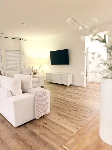 Living - 2633 Coolidge, Manteca, CA 95337 photo 2 of 2