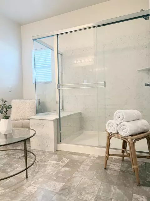 Bath - 2633 Coolidge, Manteca, CA 95337 photo 1 of 4
