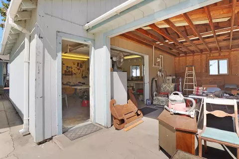 Exterior - 13806 Wells Ln, Lodi, CA 95240 photo 6 of 15