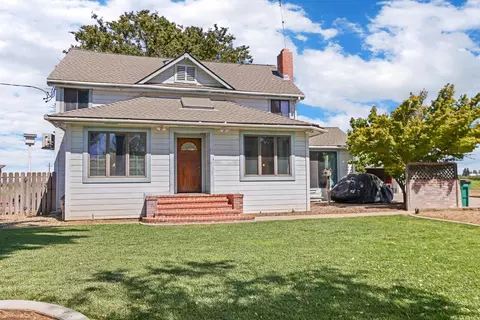 Exterior - 13806 Wells Ln, Lodi, CA 95240 photo 3 of 15