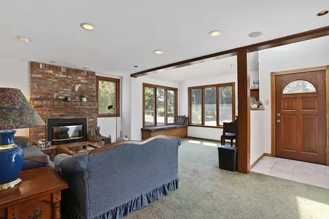 Living - 13806 Wells Ln, Lodi, CA 95240 photo 3 of 4