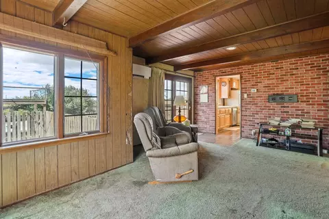 Living - 13806 Wells Ln, Lodi, CA 95240 photo 2 of 4