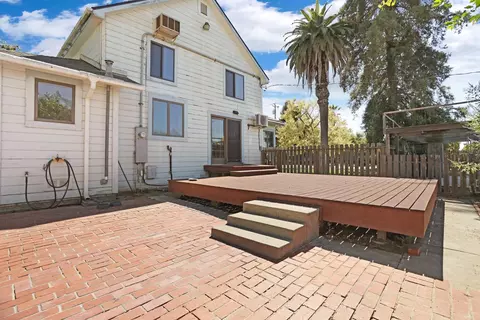 Exterior - 13806 Wells Ln, Lodi, CA 95240 photo 10 of 15