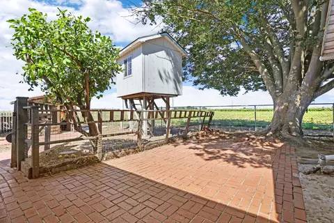 Exterior - 13806 Wells Ln, Lodi, CA 95240 photo 8 of 15
