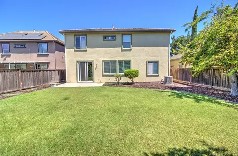Exterior - 660 Bramblewood Ave, Lathrop, CA 95330 photo 9 of 10