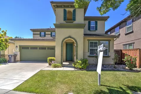 Exterior - 660 Bramblewood Ave, Lathrop, CA 95330 photo 3 of 10