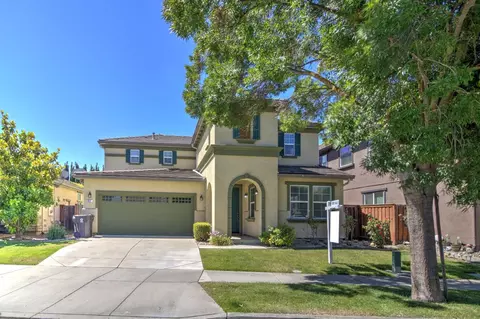 Exterior - 660 Bramblewood Ave, Lathrop, CA 95330 photo 5 of 10
