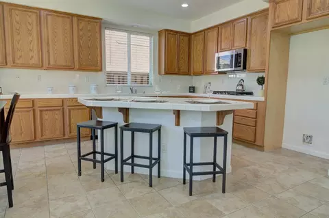 Kitchen - 660 Bramblewood Ave, Lathrop, CA 95330 photo 1 of 7