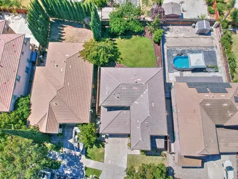 View/Area - 660 Bramblewood Ave, Lathrop, CA 95330 photo 2 of 6