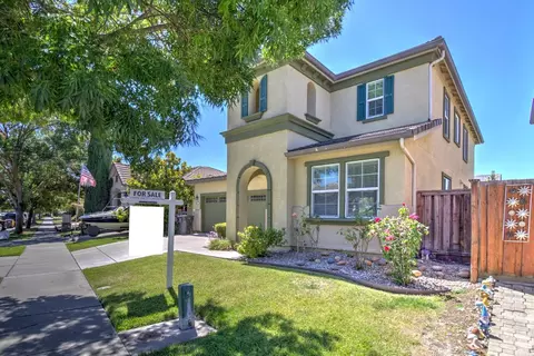 Exterior - 660 Bramblewood Ave, Lathrop, CA 95330 photo 2 of 10
