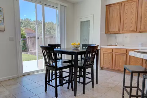 Dining - 660 Bramblewood Ave, Lathrop, CA 95330 photo 6 of 6
