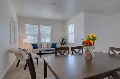 Dining - 660 Bramblewood Ave, Lathrop, CA 95330 photo 5 of 6