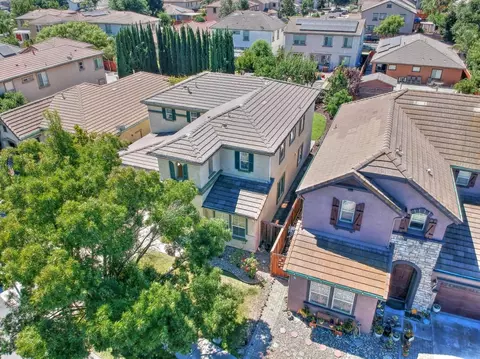 View/Area - 660 Bramblewood Ave, Lathrop, CA 95330 photo 6 of 6