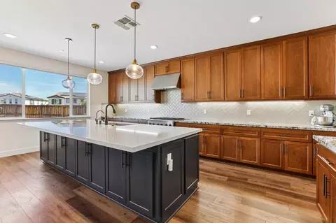 Kitchen - 6416 Callaway Dr, Tracy, CA 95377 photo 2 of 4