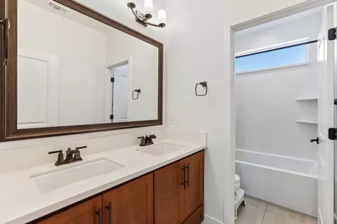 Bath - 6416 Callaway Dr, Tracy, CA 95377 photo 3 of 6