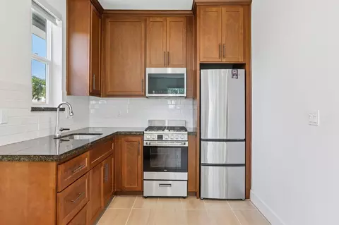 Kitchen - 6416 Callaway Dr, Tracy, CA 95377 photo 3 of 4