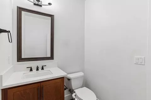 Bath - 6416 Callaway Dr, Tracy, CA 95377 photo 2 of 6