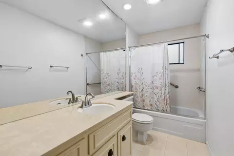 Bath - 3520 Appleton Way, Stockton, CA 95219 photo 3 of 5