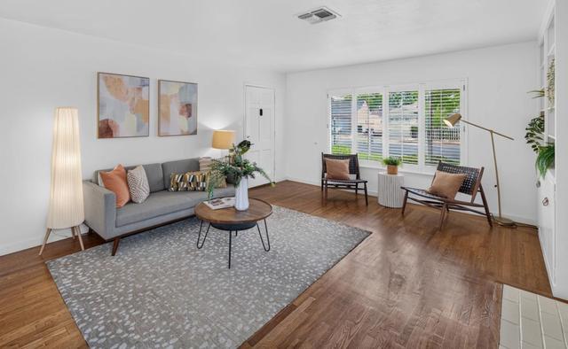 5836 Raymond Way, Sacramento, CA 95820