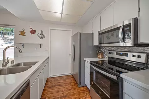 Kitchen - 1500 Trading Post Ct, Cool, CA 95614 photo 3 of 6
