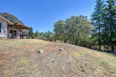 Exterior - 1500 Trading Post Ct, Cool, CA 95614 photo 19 of 27