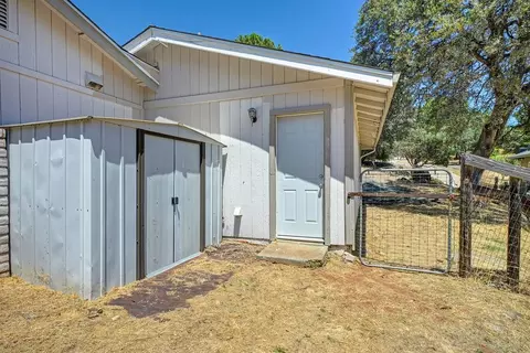 Exterior - 1500 Trading Post Ct, Cool, CA 95614 photo 25 of 27