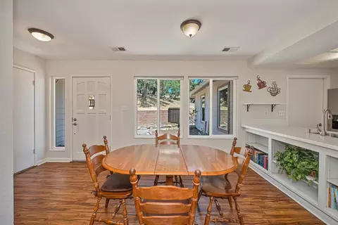 Dining - 1500 Trading Post Ct, Cool, CA 95614 photo 2 of 4