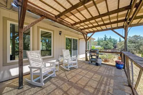 Exterior - 1500 Trading Post Ct, Cool, CA 95614 photo 14 of 27