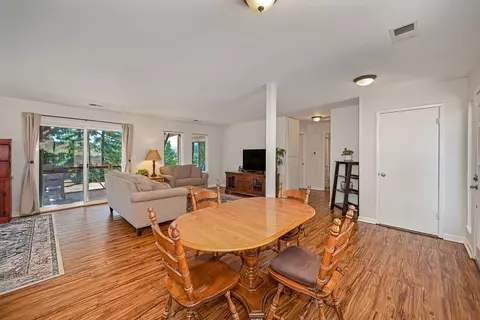 Dining - 1500 Trading Post Ct, Cool, CA 95614 photo 3 of 4
