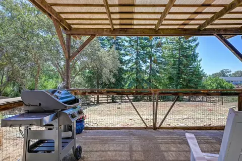 Exterior - 1500 Trading Post Ct, Cool, CA 95614 photo 10 of 27