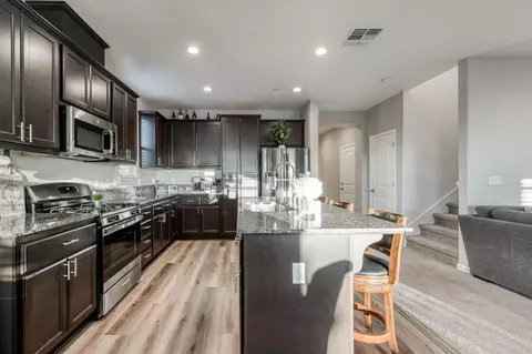 Kitchen - 847 Kelsey Ct, Merced, CA 95348 photo 3 of 6