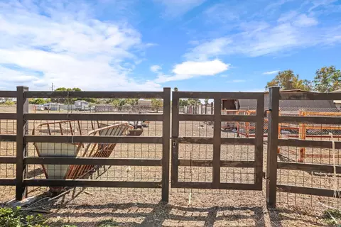 Exterior - 22952 S Bird Rd, Tracy, CA 95304 photo 10 of 30