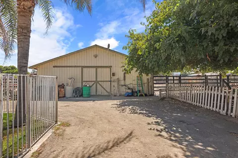 Exterior - 22952 S Bird Rd, Tracy, CA 95304 photo 8 of 30