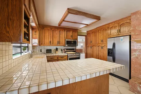 Kitchen - 22952 S Bird Rd, Tracy, CA 95304 photo 1 of 6