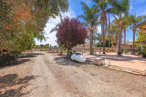 Exterior - 22952 S Bird Rd, Tracy, CA 95304 photo 22 of 30